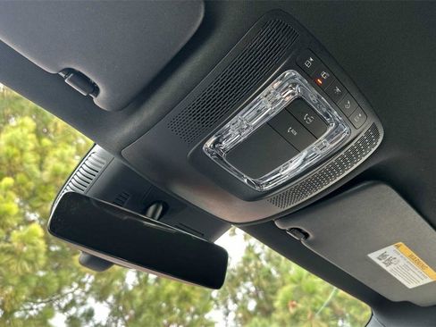 Certified 2025 Mercedes-Benz GLA 250 image 22