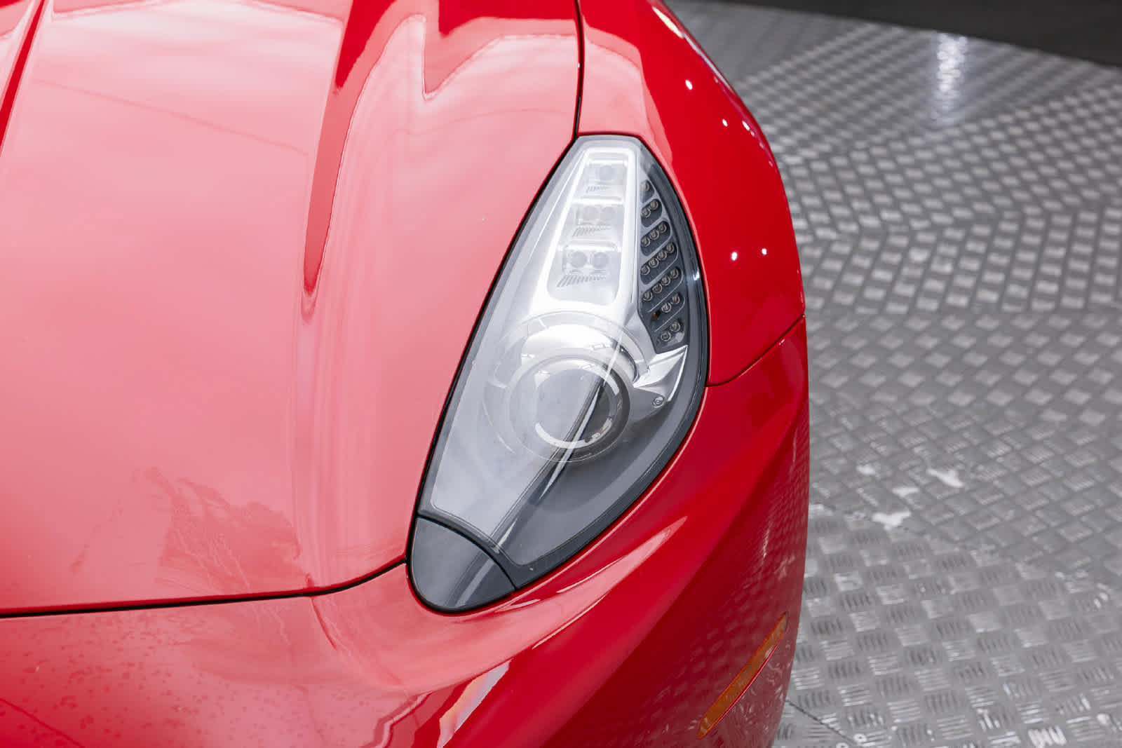 Used 2010 Ferrari California RWD image 55