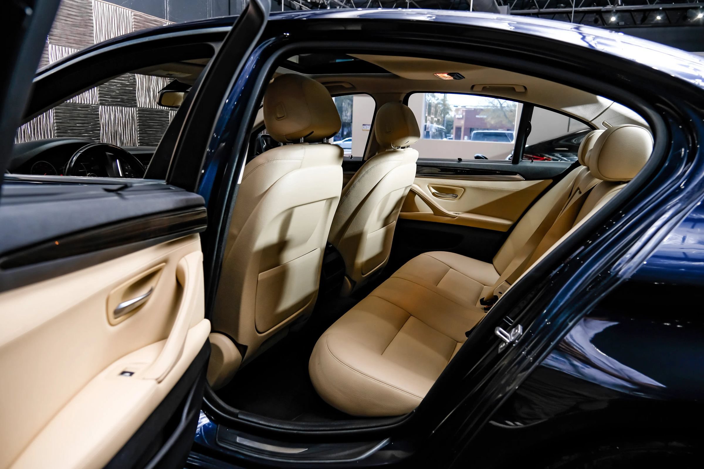 Used 2016 BMW 528i Sedan RWD image 42