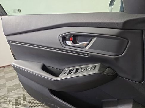 Used 2025 Honda Accord Sport image 27