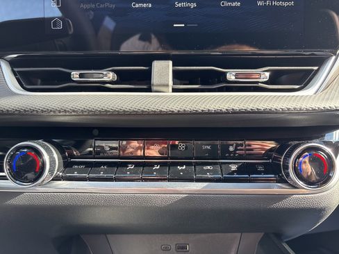 New 2026 Chevrolet Equinox LT w/ Convenience Package II image 18