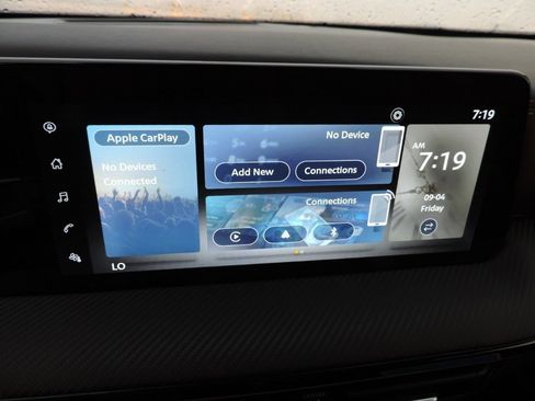 Certified 2025 Nissan Kicks SR FWD image 24