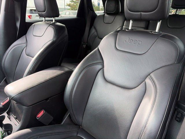 Used 2019 Jeep Cherokee High Altitude AWD/4WD image 13