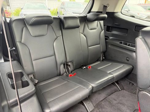 Used 2025 Kia Telluride S AWD/4WD image 18