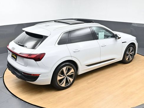 Used 2024 Audi Q8 e-tron Premium Plus w/ Premium Plus Package AWD/4WD image 45
