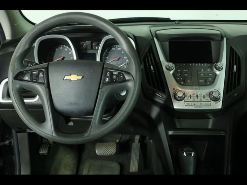 Used 2017 Chevrolet Equinox LS image 11