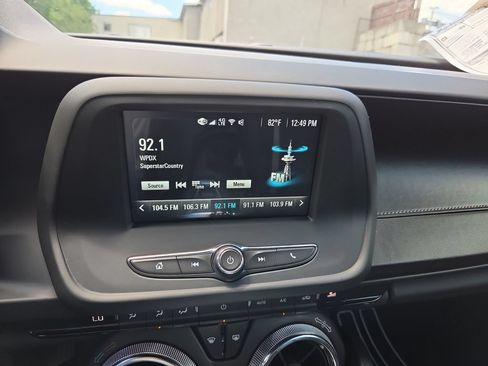 Used 2018 Chevrolet Camaro LT RWD image 35