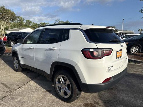 Certified 2024 Jeep Compass Latitude image 4