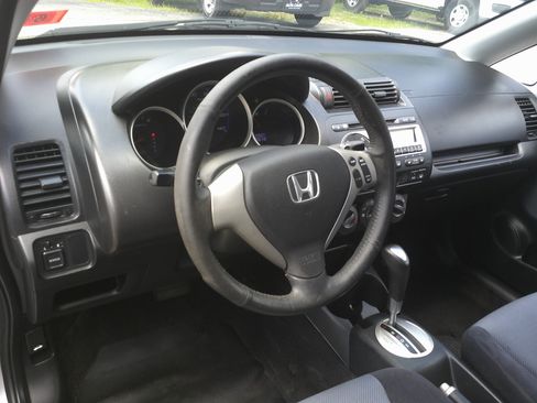 Used 2007 Honda Fit Sport image 17