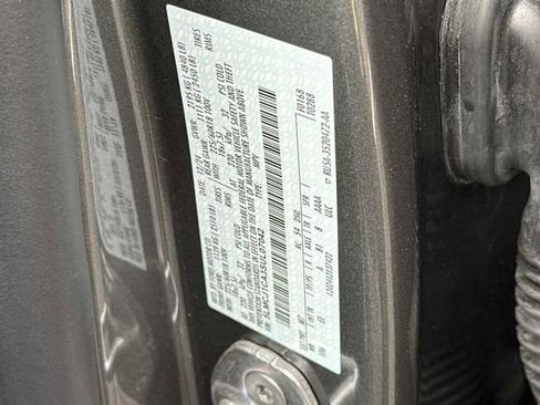 Used 2025 Lincoln Corsair FWD w/ Rear Removable Package Tray image 25