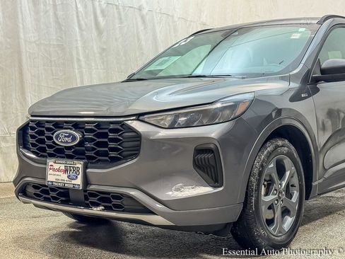 Certified 2023 Ford Escape ST-Line w/ Tech Pack #1 image 3