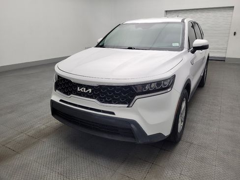 Used 2022 Kia Sorento LX image 15