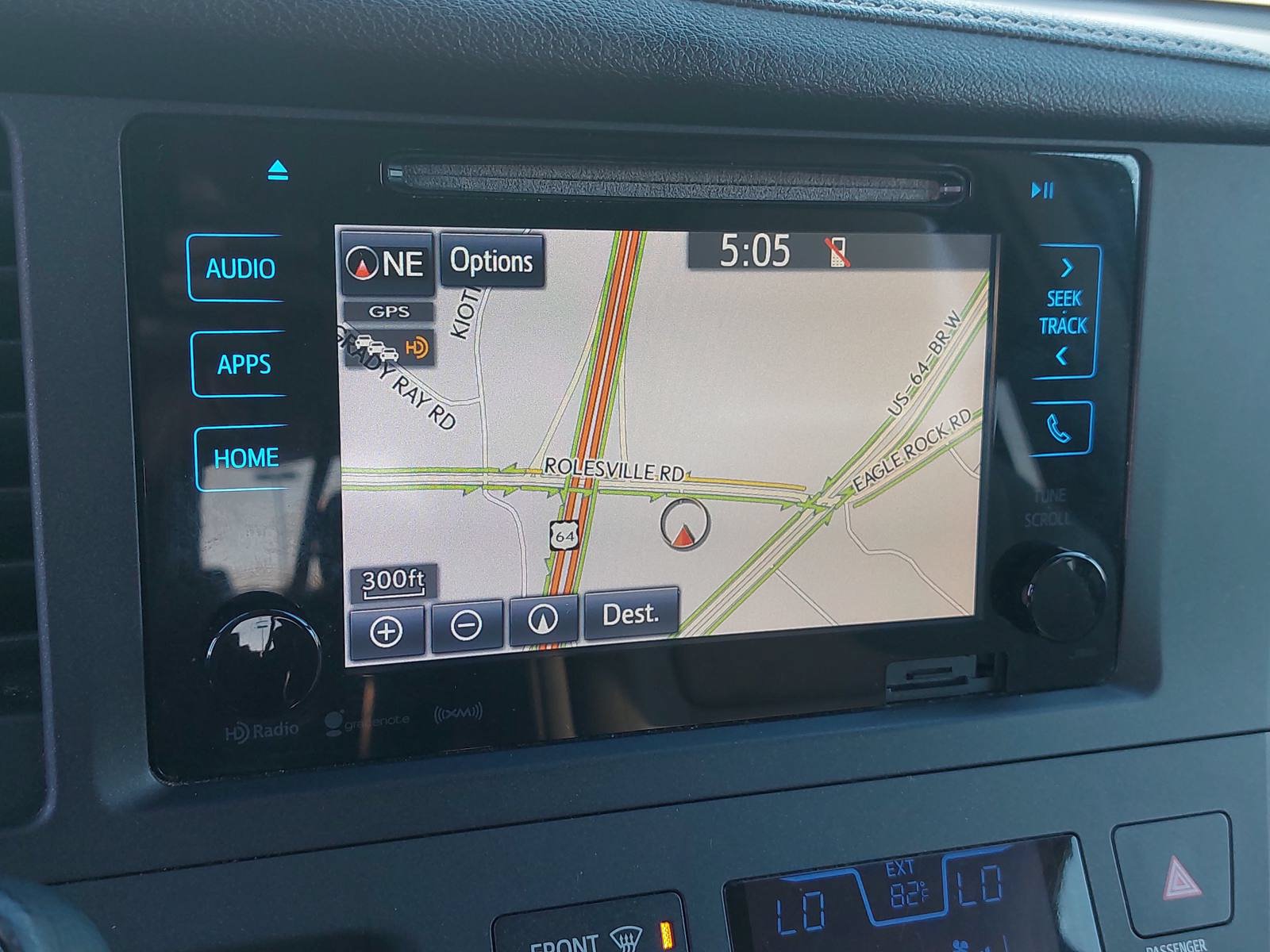 Used 2016 Toyota Sienna XLE Premium FWD image 24