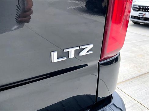 Used 2020 Chevrolet Silverado 1500 LTZ w/ LTZ Texas Edition AWD/4WD image 10