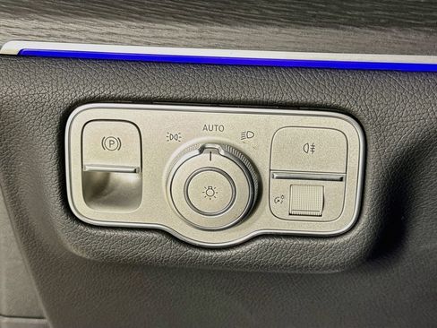 Used 2024 Mercedes-Benz GLE 350 4MATIC image 14