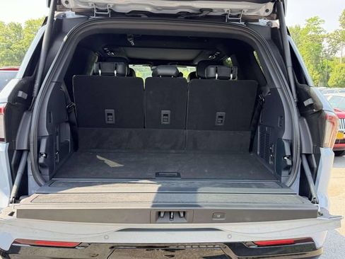 Used 2026 Lincoln Navigator Reserve w/ Jet Appearance Package AWD/4WD image 7