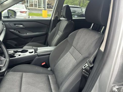 Used 2025 Nissan Rogue SV AWD/4WD image 15