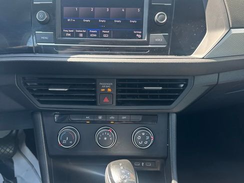 Used 2023 Volkswagen Jetta S image 10