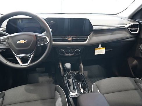 New 2026 Chevrolet TrailBlazer LT w/ LT Cold Weather Package AWD/4WD image 12