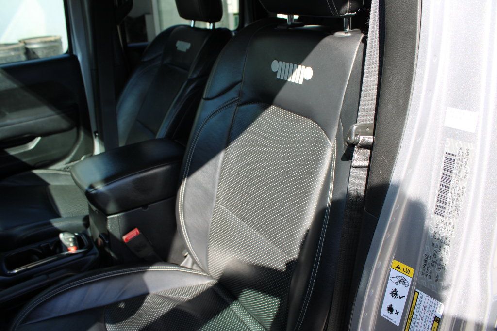Used 2018 Jeep Wrangler Unlimited Sport S AWD/4WD image 13