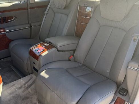 Used 2005 Maybach 62 image 12