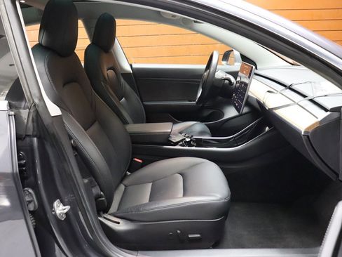 Used 2020 Tesla Model 3 Long Range image 49