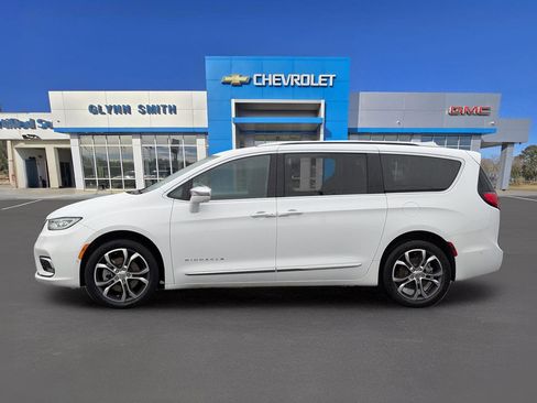 Used 2022 Chrysler Pacifica Pinnacle image 13