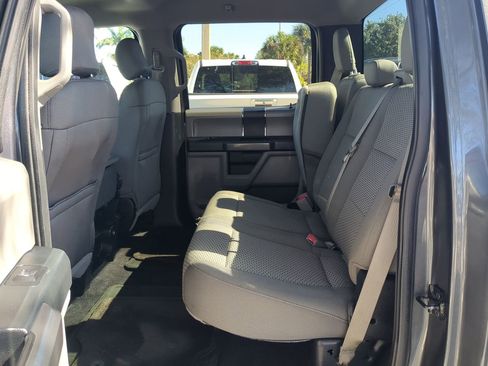 Used 2016 Ford F150 XLT image 14