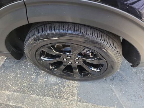 Used 2022 Ford Explorer ST-Line w/ Class IV Trailer Tow Package image 6