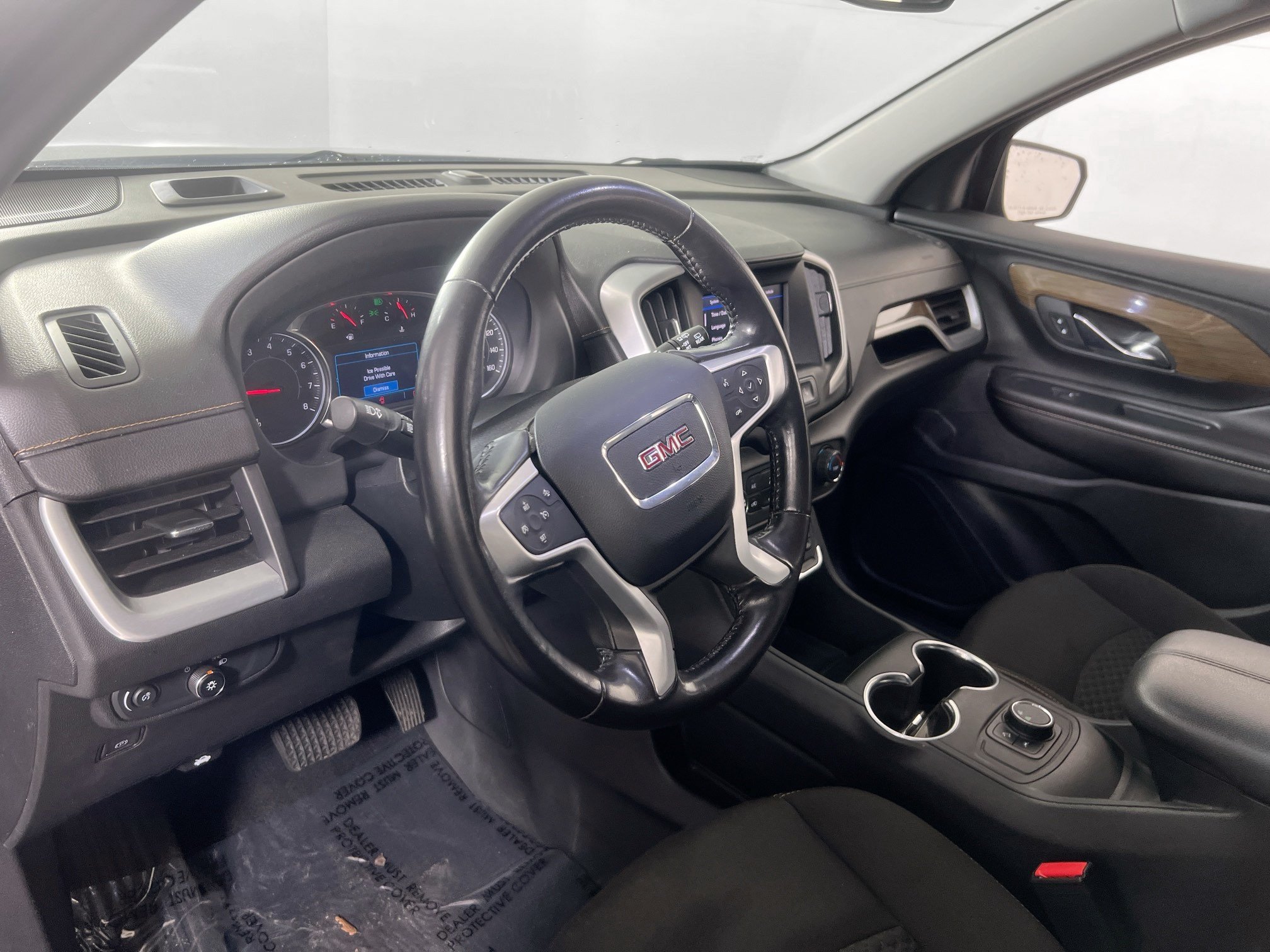 Used 2020 GMC Terrain SLE FWD image 9