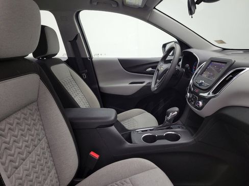 Used 2024 Chevrolet Equinox LS AWD/4WD image 21