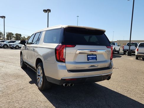 Used 2022 GMC Yukon XL Denali image 5