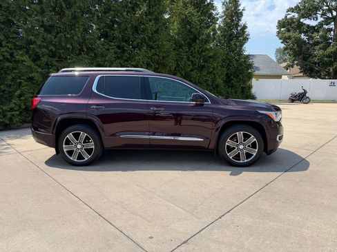 Used 2018 GMC Acadia Denali w/ Technology Package AWD/4WD image 32
