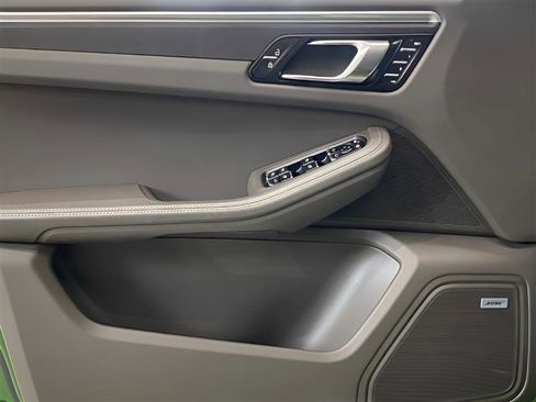 Used 2020 Porsche Macan GTS image 9