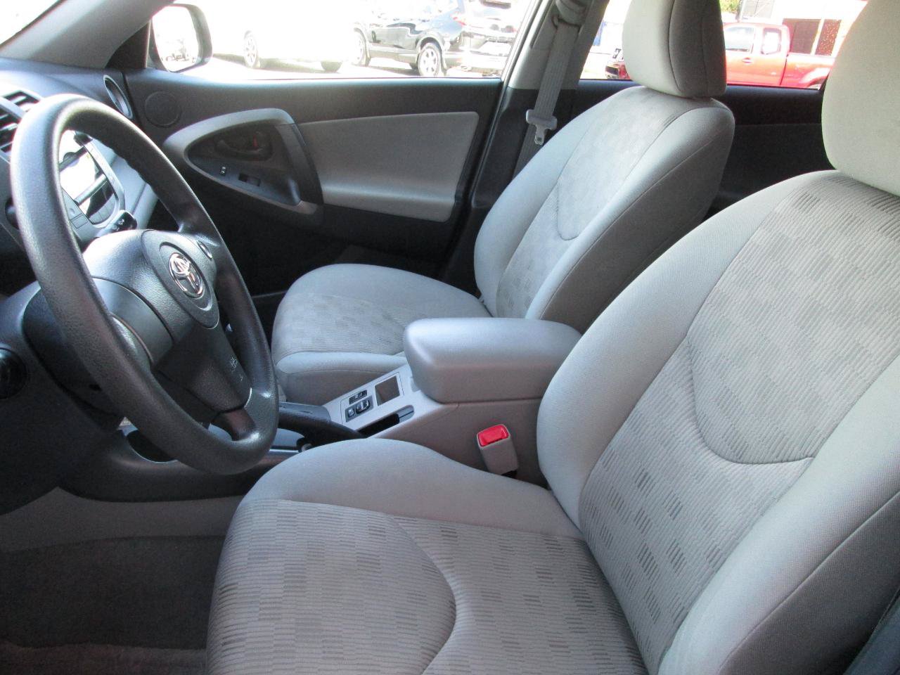 Used 2011 Toyota RAV4 4WD w/ Base L4 Extra Value Pkg image 20
