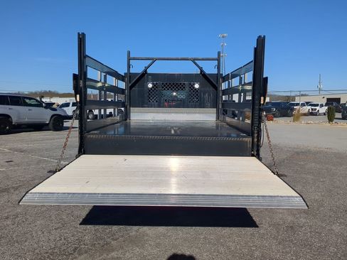 Used 2021 RAM 5500 Tradesman w/ Chrome Appearance Group image 11