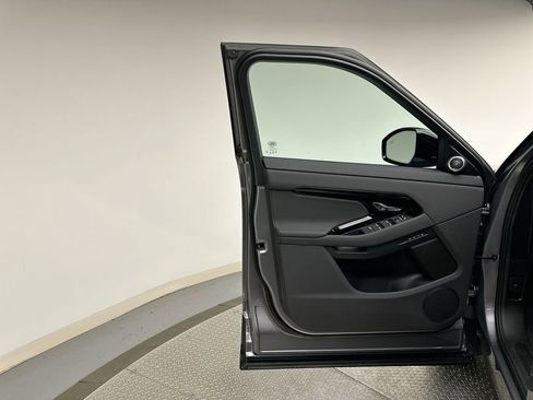 New 2026 Land Rover Range Rover Evoque S image 21