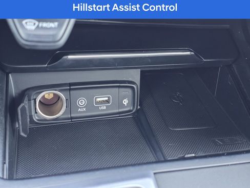 Used 2019 Genesis G70 3.3T Advanced w/ Sport Package image 27