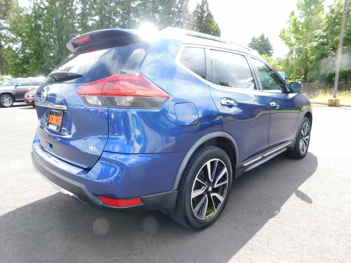 Used 2018 Nissan Rogue SL w/ Premium Package FWD image 2