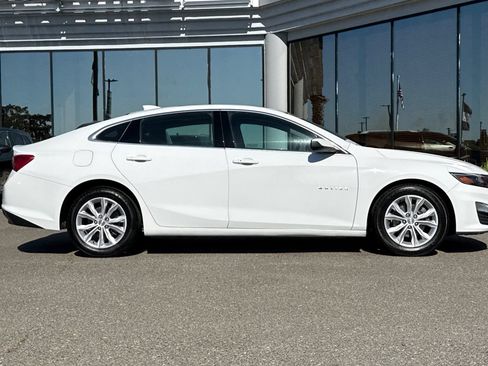 Used 2023 Chevrolet Malibu LT FWD image 3