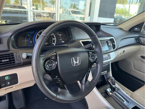 Used 2015 Honda Accord EX-L image 24