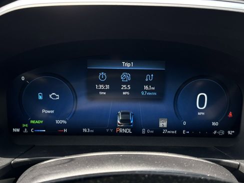 New 2025 Ford Escape SE w/ PHEV Premium Package image 25