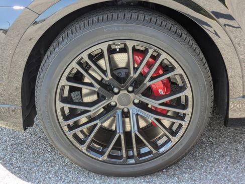 New 2026 Audi SQ8 Prestige AWD/4WD image 32