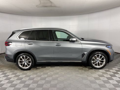 Certified 2024 BMW X5 xDrive40i w/ Premium Package image 30