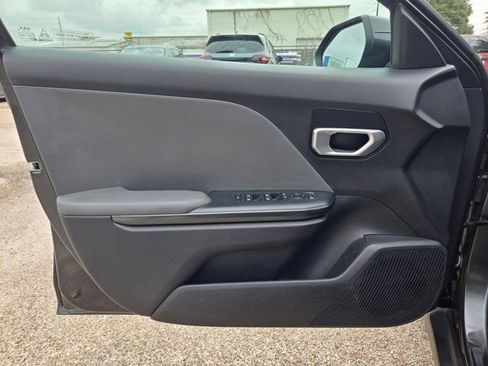 Used 2025 Kia K4 FWD image 13