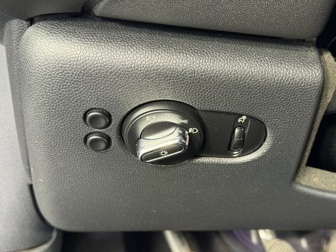 Used 2019 MINI Cooper S FWD image 15