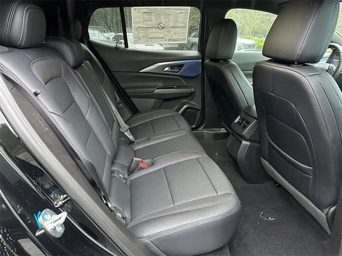 New 2026 Chevrolet Equinox EV LT image 12