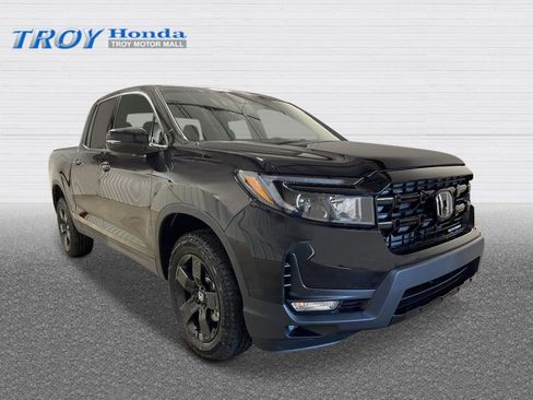 New 2026 Honda Ridgeline Black Edition image 8