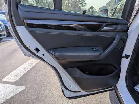 Used 2017 BMW X3 xDrive28i image 27