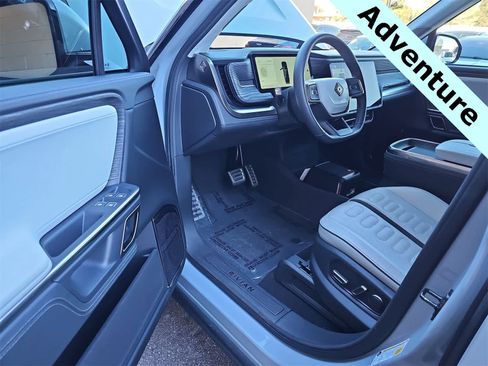 Used 2023 Rivian R1S Adventure image 10